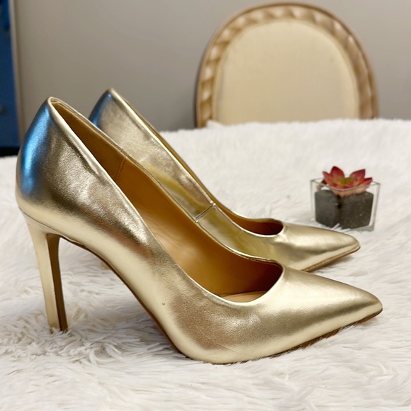 NY & Co. Madison Gold metallic leather pointed toe pumps heels women size 7 - Picture 2 of 9